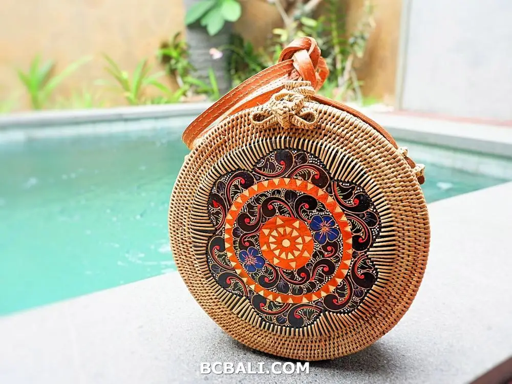 ORIGINAL PRODUCTS EXPORT QUALITY >> New Design Ethnic Straw Rattan Sling Bags Circle with Wooden Hand Carved Handmade Process