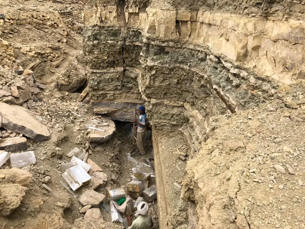 
natural selenite raw 