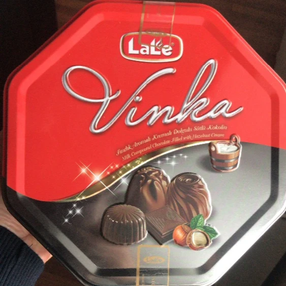 VINKA TIN GIFT BOX WITH 4 COLORS MILK CHOCOLATE SIMILAR TO ROMANSA TAYAS