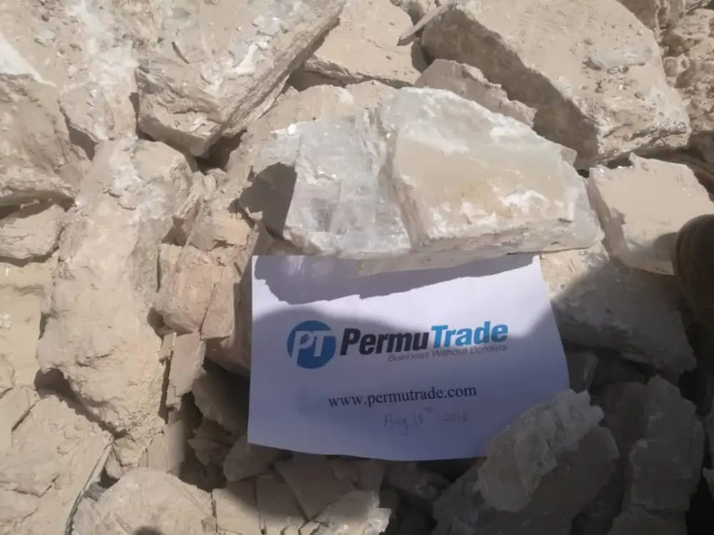 
High Purity Crystal Gypsum Rock 