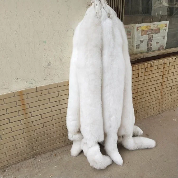 large size high quality natural white fox fur skin