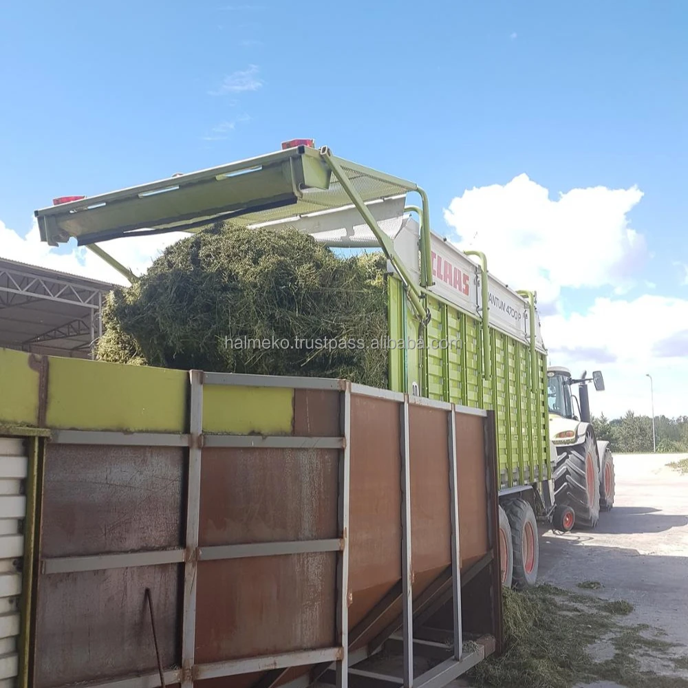 Alfalfa or lucerne pellets for feeding farm animals