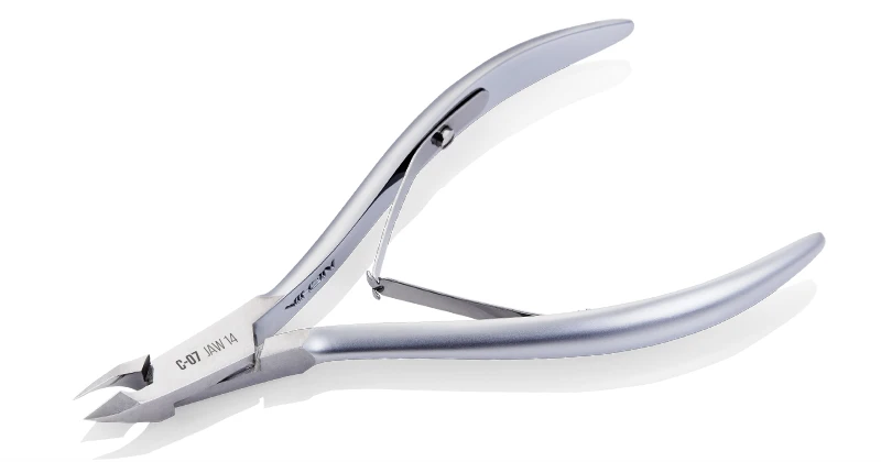 Nghia cuticle nipper C-07 for nail salon nail clipper manicure set cuticle pusher nail nipper clamshell round blister double