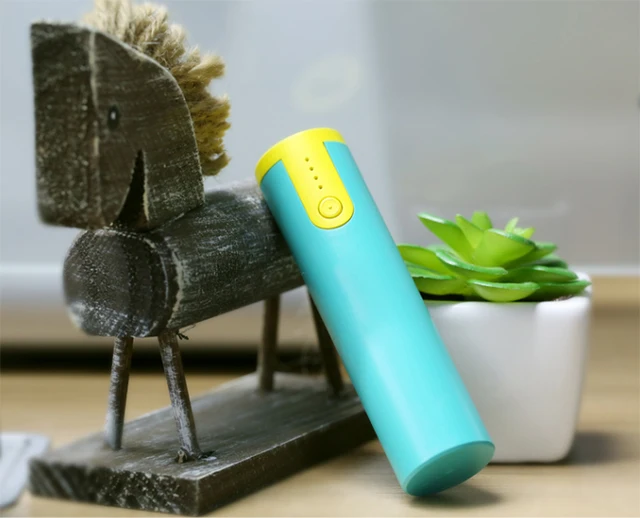 Newest Hot Sale Smartphone Mini  Power Bank 2600mAh for Christmas Gifts