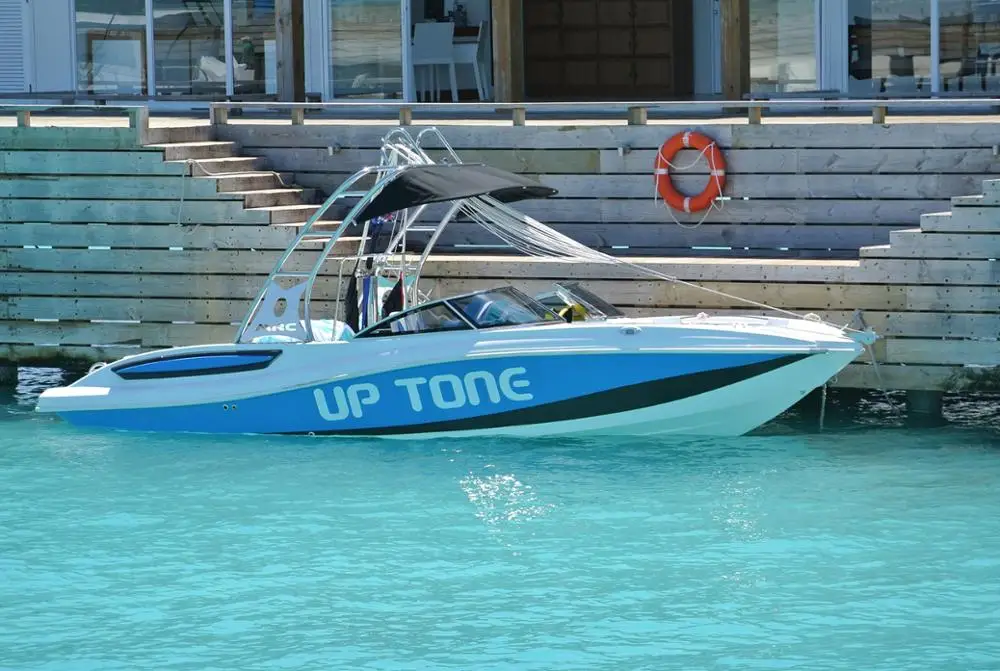 
Multifactional Commercial Boat - Water ski Boat and Parasailing Boat - Parasailing 24 with container transport 