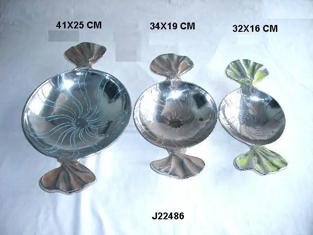 
Candy with rapper shaped cast aluminium bowl 