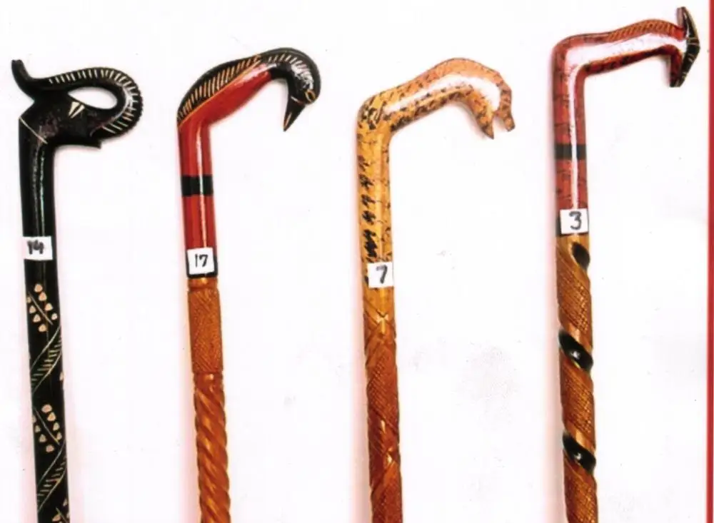 Wooden Walking Sticks with wooden Animal and birds handle / wooden walking canes Bird handles / Elderly wooden walking sticks