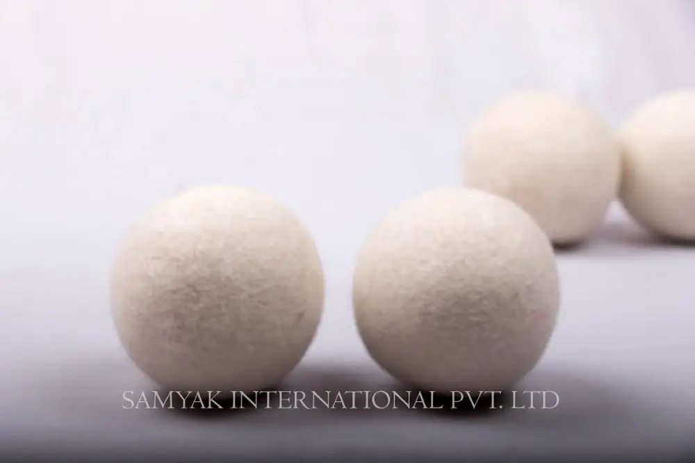 Top Selling Plain White Felt Laundry Dryer Balls Merino Wool washing balls customize packaging