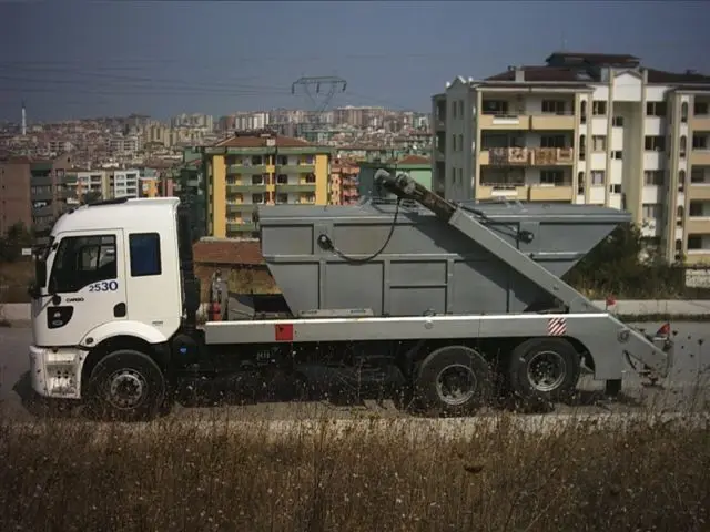 6-8-10T Skip Loader Truck