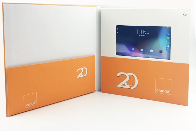 Уникальный творческий дизайн цифровой видео каталог 7 дюймов сенсорный экран видео брошюра карты с карманом с длинным рукавом и/или usb-ключ видео брошюра