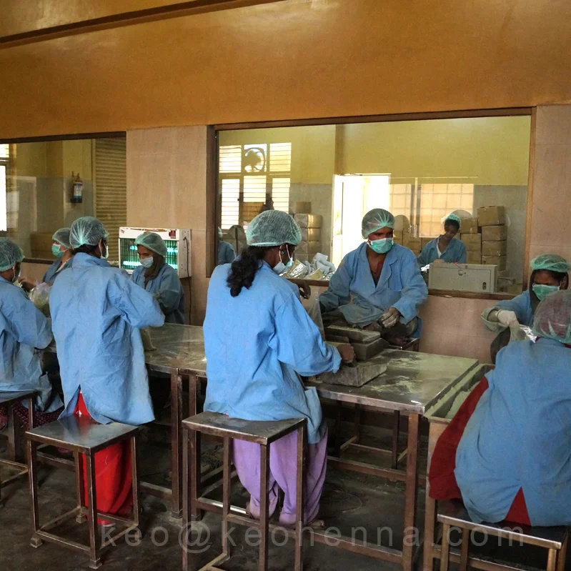 manufacturer 100% Organic Herbal dye hair with henna Real Triple Refined Shifted Henna Based Hair Color OEM exporter powder form