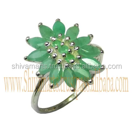 Handmade 925 Sterling Silver Wedding Band Ladies Vintage Designed Emerald Gemstone Ring Eternity Vermeil Rings