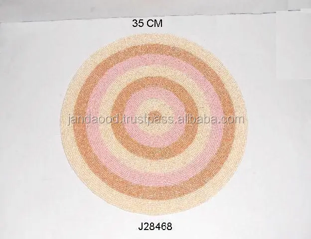 
Glass bead place mat in round shape and 3 colours with patterns other colours also available 