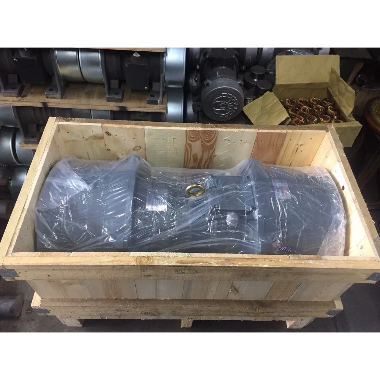 4-полюсный автоматический вибрационный грохот Двигателя для механической клавиатуры