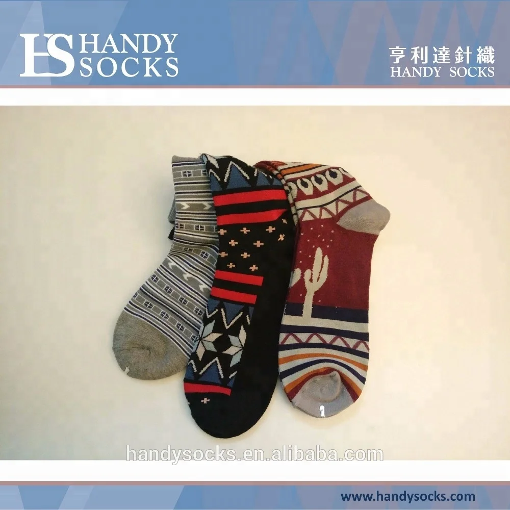 Wholesale design mens custom cotton yarn organic graphic socks
