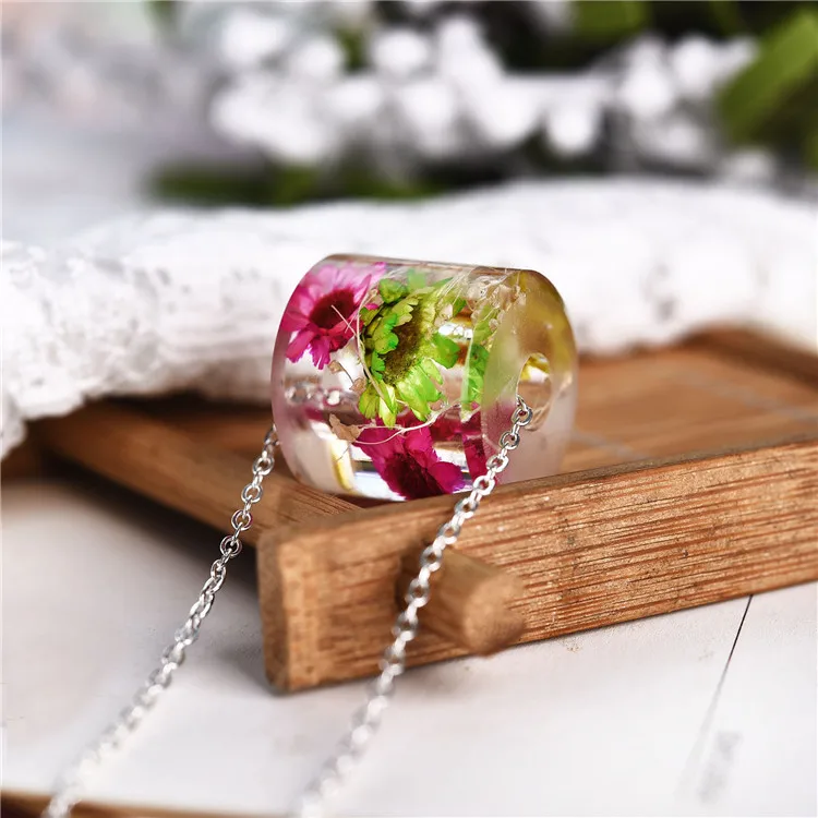 Wholesale resin real pressed kid flower necklace for Special Christmas gift