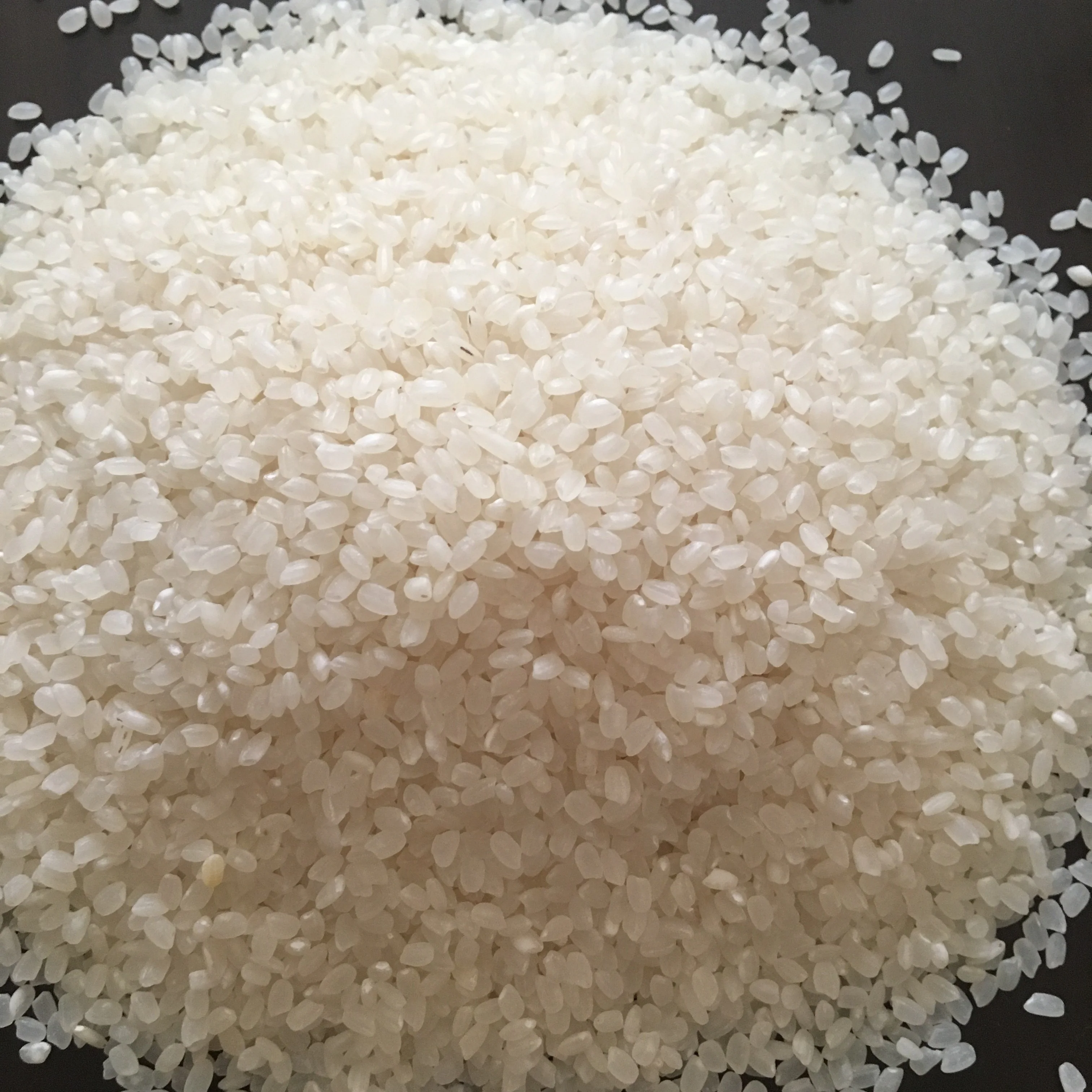 BEST PRICE 2021 PREMIUM VIETNAM JAPONICA RICE CELL: 84 901 390 588/ whatsApp