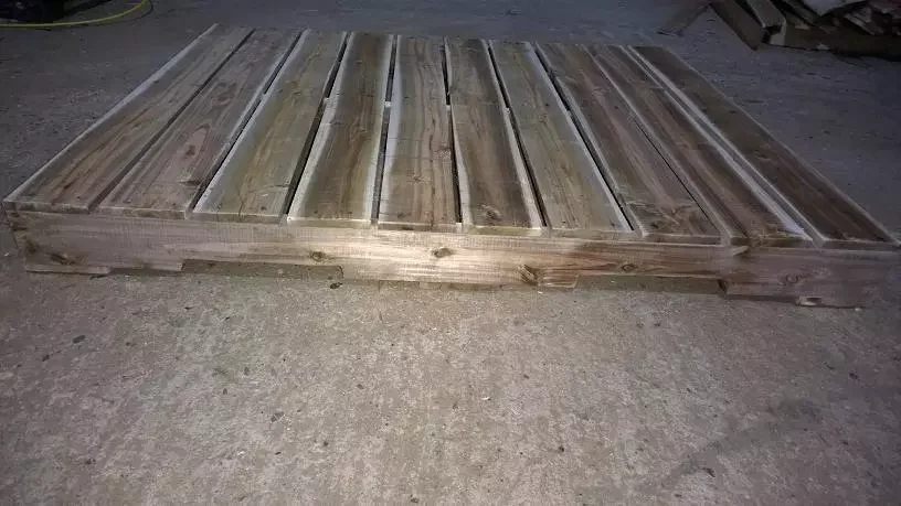 Acacia Wooden Pallets from Vietnam