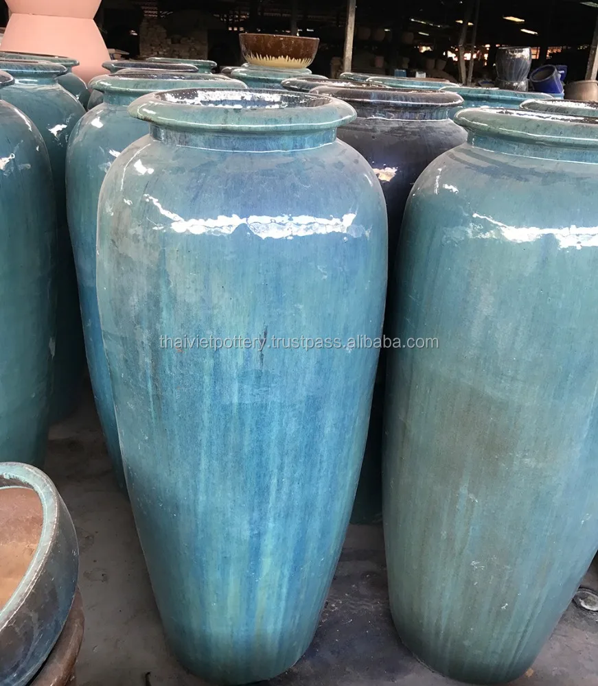 Wholesale garden urns
