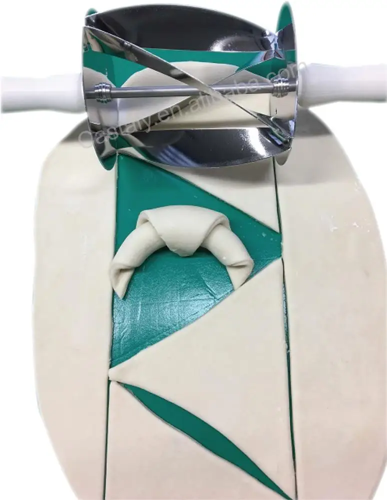 Stainless Steel Bakeware Croissant Pastry Roller Knife Rolling Tool