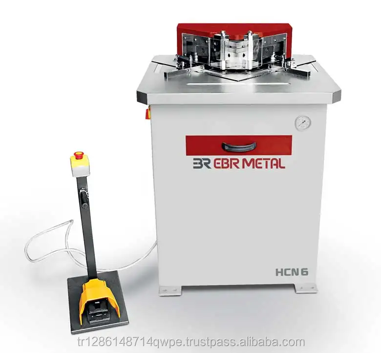 
HYDRAULIC CORNER NOTCHING MACHINES 