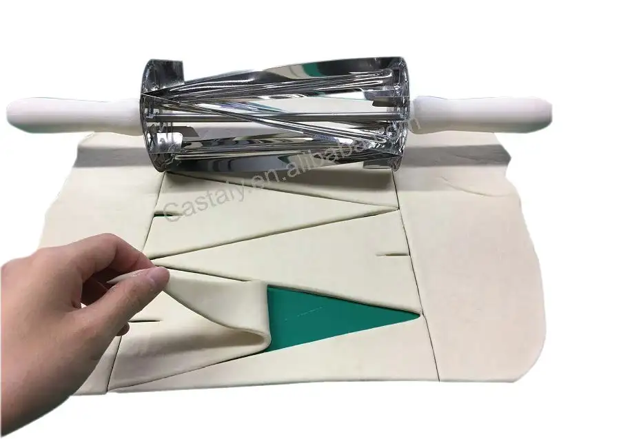 High Quality Baking Tools Stainless Steel Croissant Cutter Roller