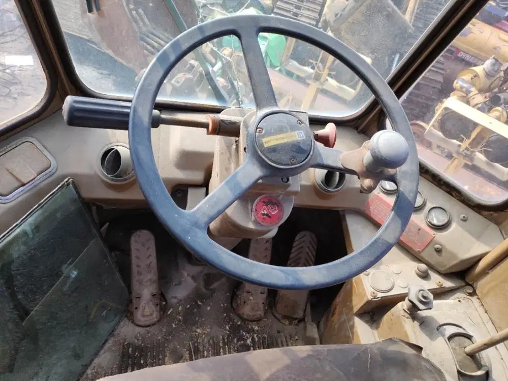 
100% USA Original Footpad Compactor Caterpillar 815 Compactor For Sale 