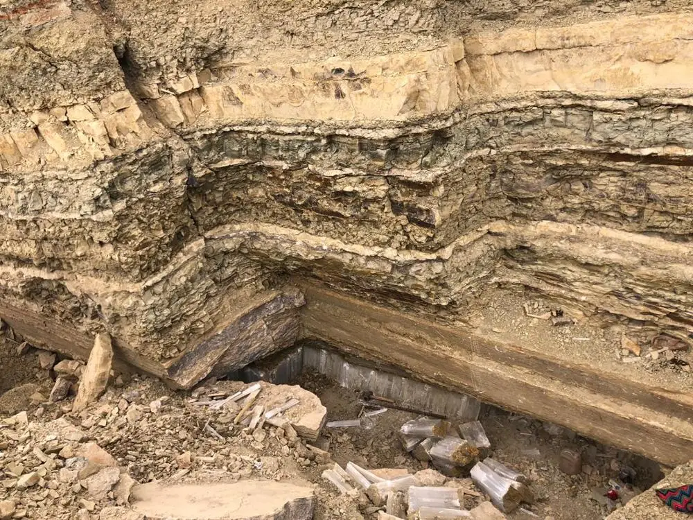 
natural selenite raw 