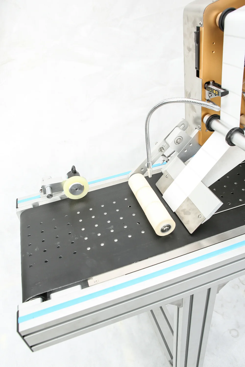 Усовершенствованные фидерные этикетки, система маркировки карт с расширенным в корме.