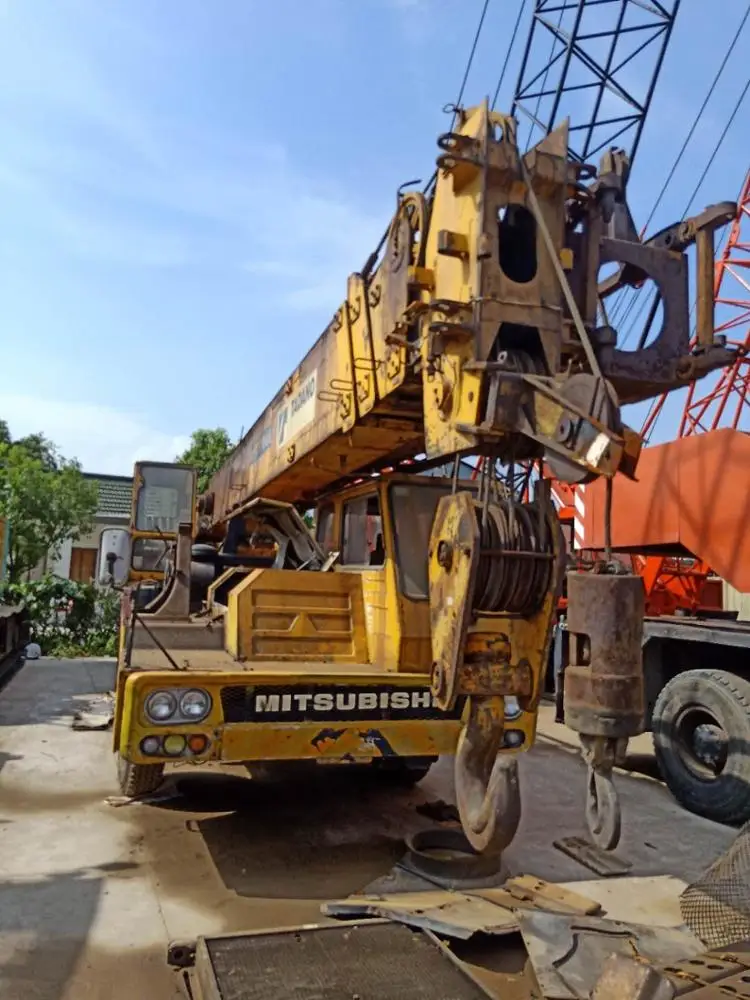 Used JAPANESE TADANO TL300E 30ton truck crane/30 ton TADANO TL300 truck crane in good working condition