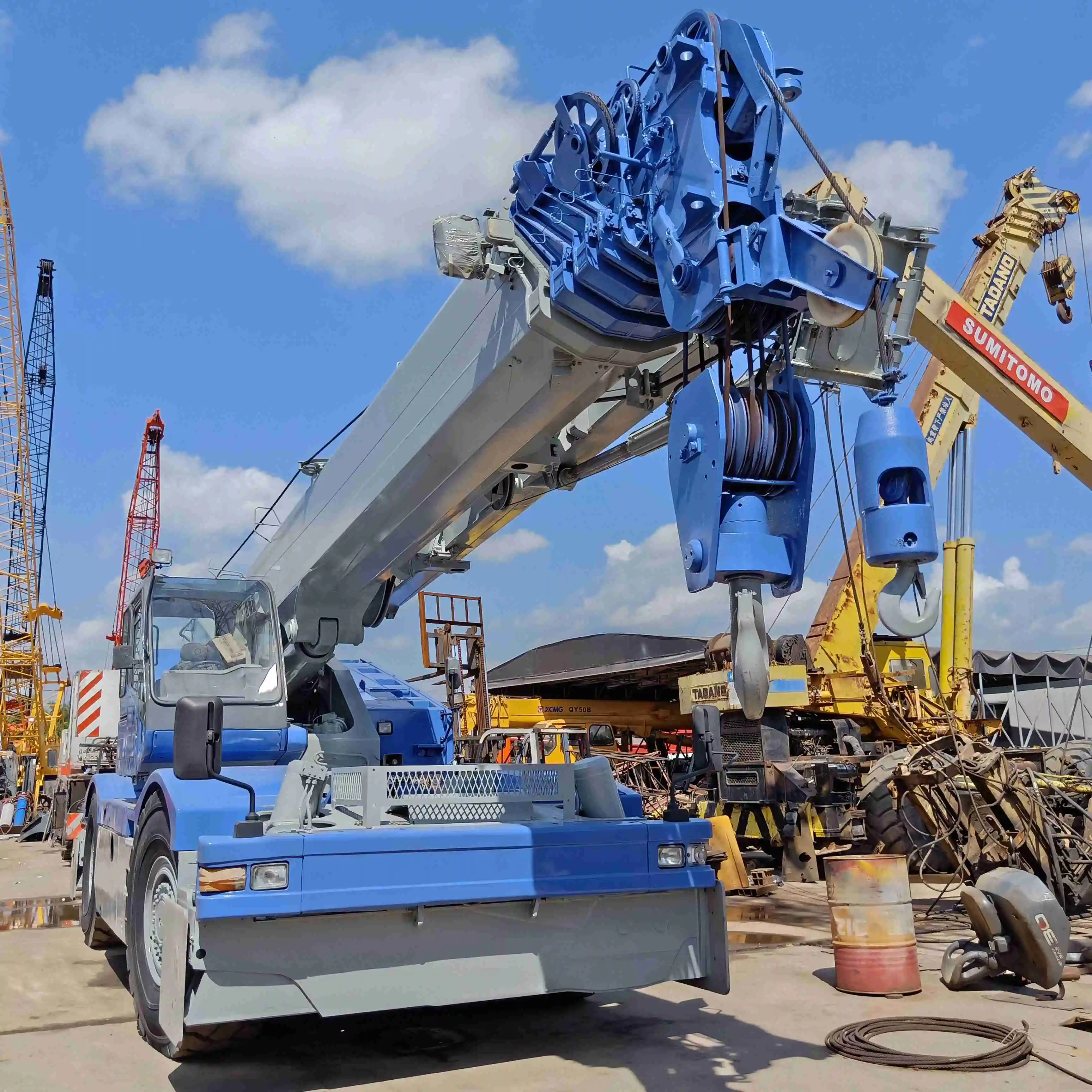 Б/у автокран Komatsu LW500 для продажи, автокран Komatsu 500 с отличной производительностью