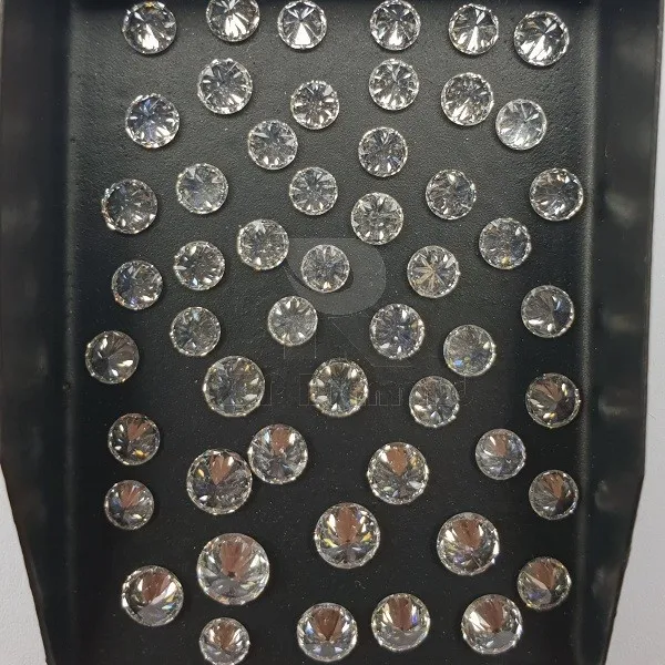 HPHT Diamond Polished Loose VVS Clarity Melee Lab Made CVD White Round Cut Diamonds