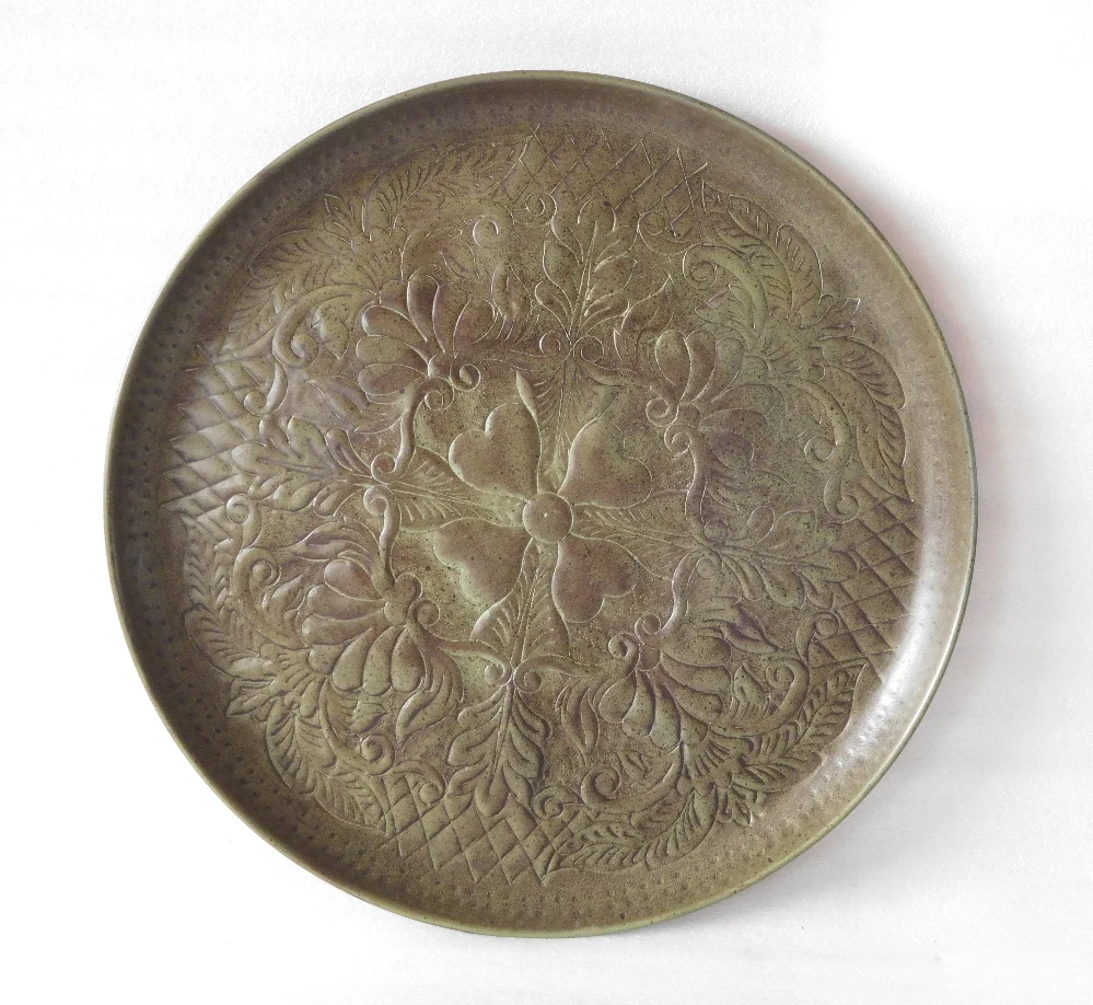 Round Metal Charger Plate tray, Food serving Dinner Dish