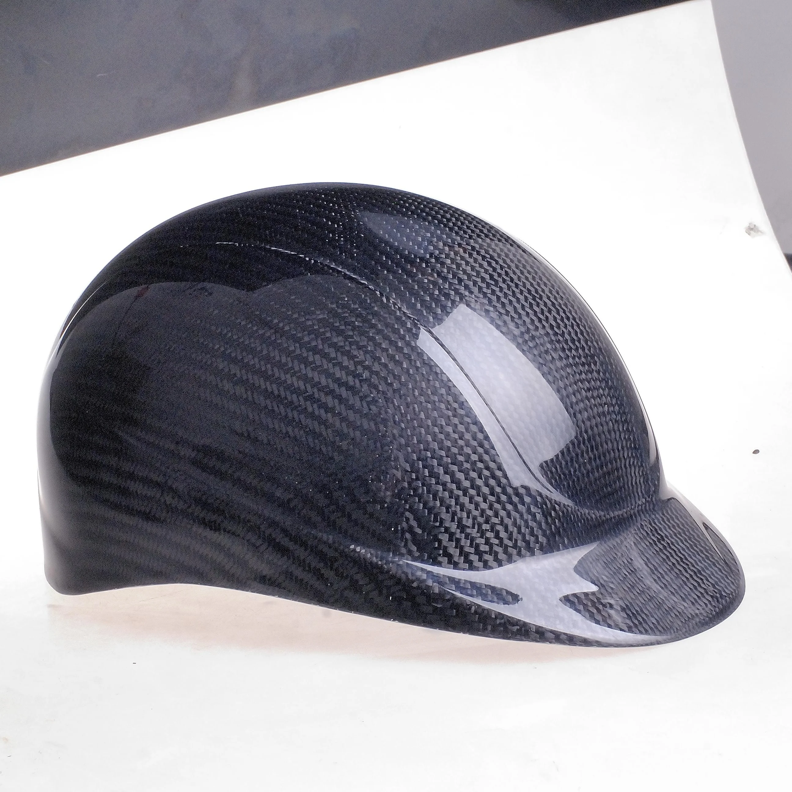 Высококачественная прочная шляпа из углеродного волокна на заказ
