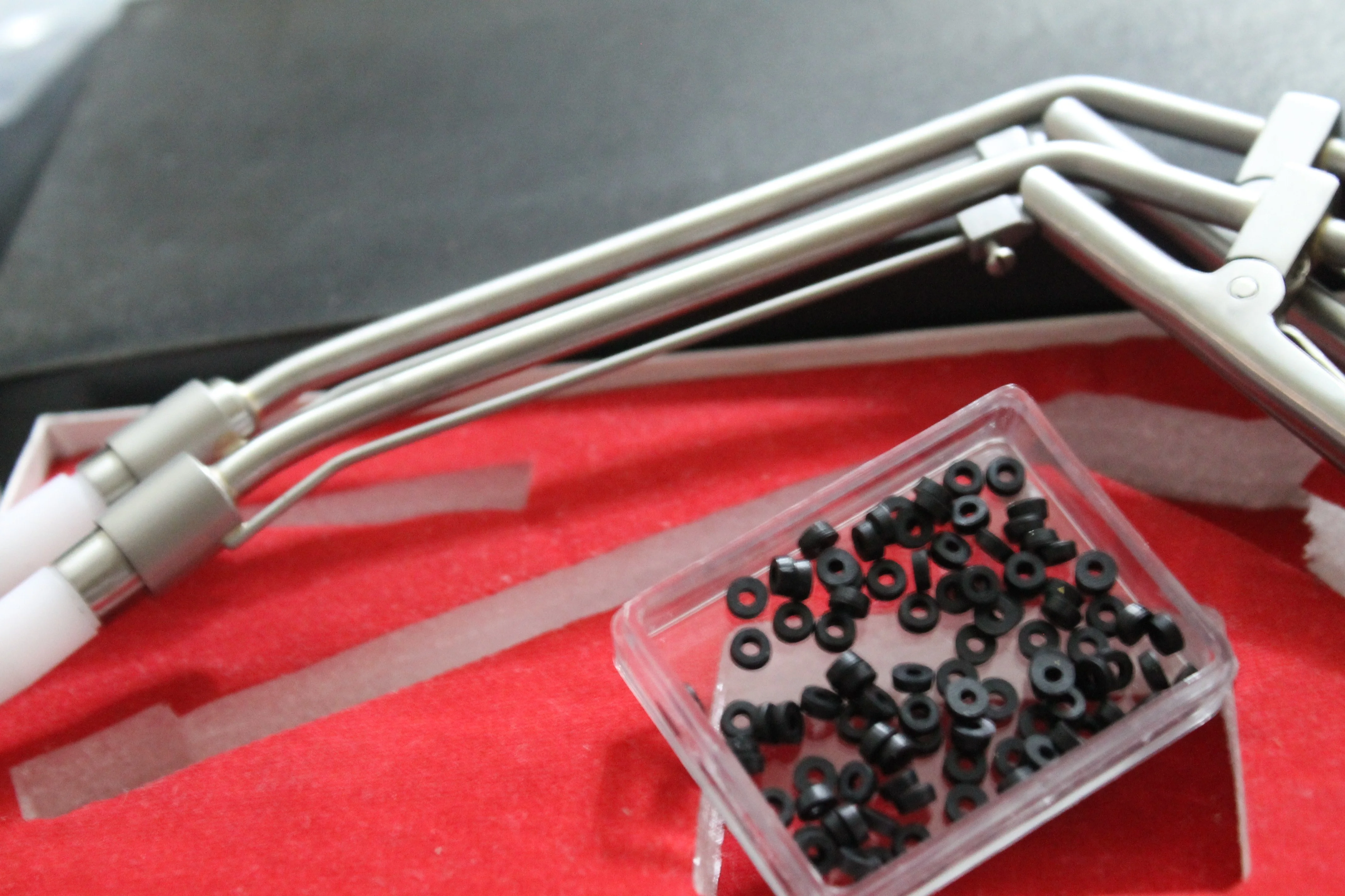 BARRON 100% Silicone O-Band (O-Rings) Hemorrhoidal Ligator 100pcs/Pack CE Verified ISO 13485-2016 Approved Healthcare Supply