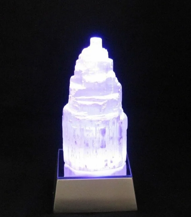 Белая лампа селенита для украшения