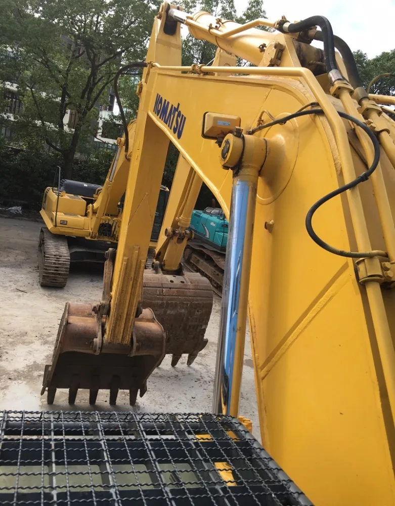 Strong Power Construction Equipment Komatsu PC300 Model for heavy work / Working Condition Excavator for sale