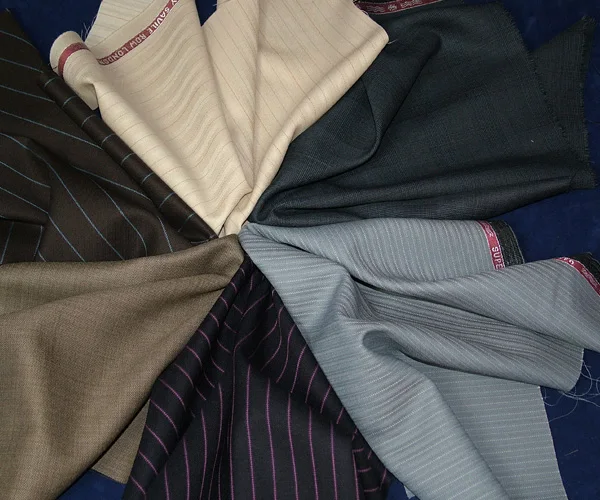 
Fine Quality Polyester Wool Suiting Fabric 
