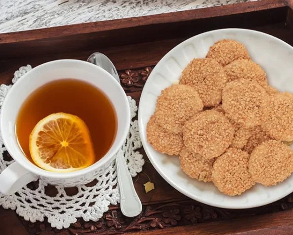 
Tafe Barazek Crispy Sesame Cookies with Pistachio Carton Box 200g - Code 274 