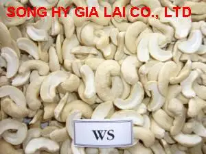 Vietnamese Cashew kernels Whole & small piecces