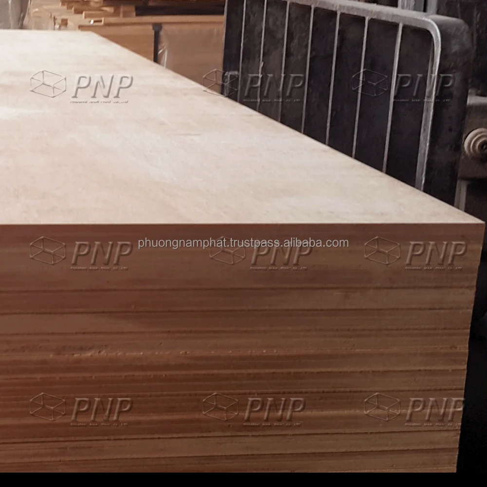 Vietnam Professional Plywood 28mm Container Flooring 19 inner and 2 outer ply board routed face