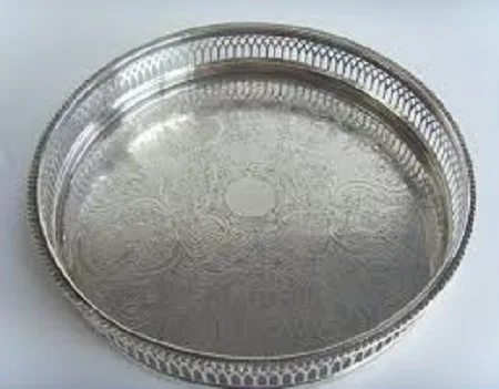 Oval Shape Silver Plated Finishing Metal Brass Serving Tray Used for Serving Delicious Food at Home and Hotel