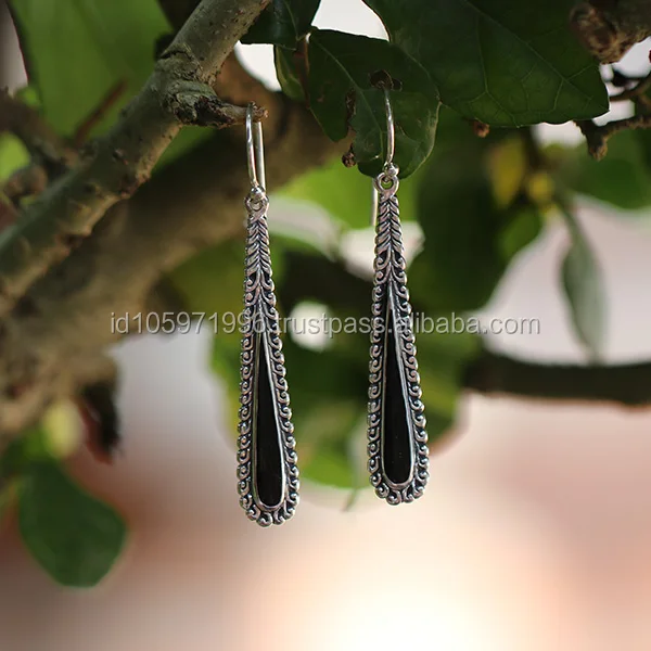 
Bali Bird Feather 925 sterling Silver Earring with Black Sea Shell 