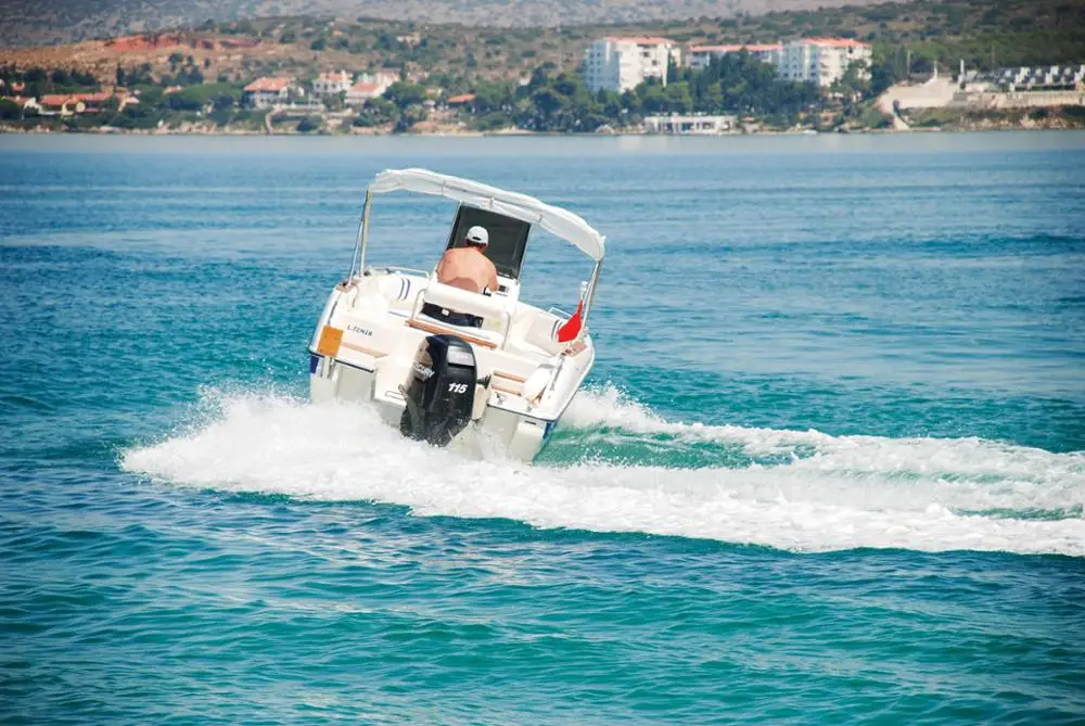 
Hot Sale Cheap Fiberglass Boat Yacht Fishing Boat FISHER 21 