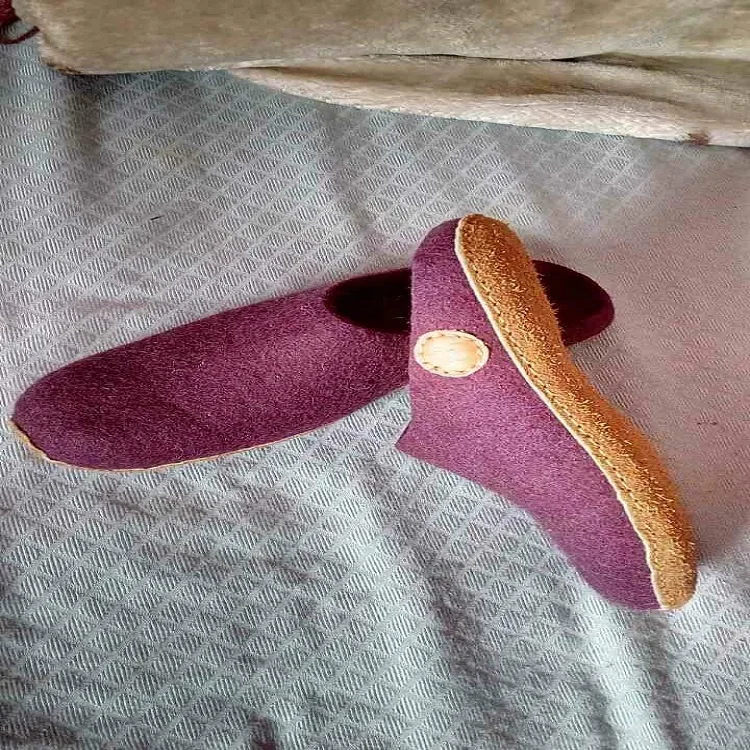 felt slipper