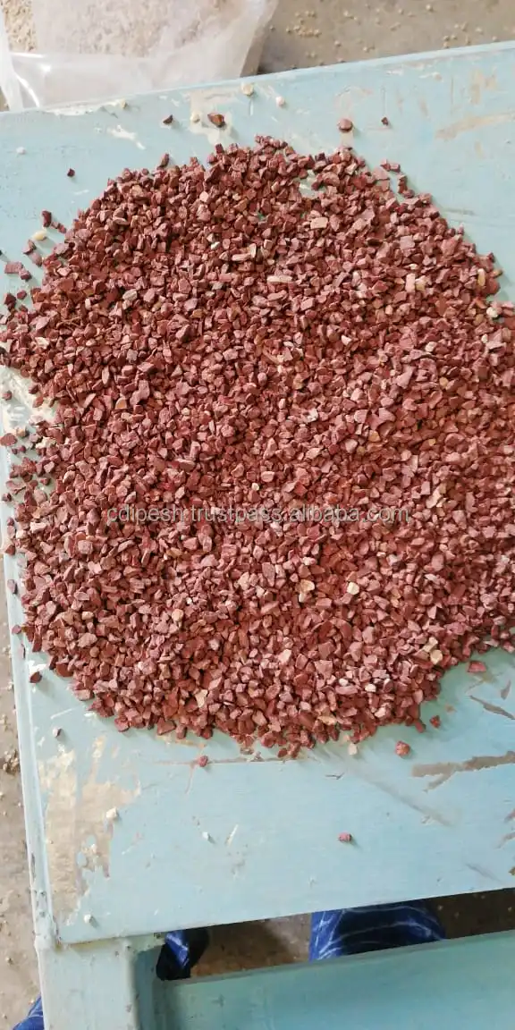 Строительные чипы из белого дробленого камня для украшения или мощения