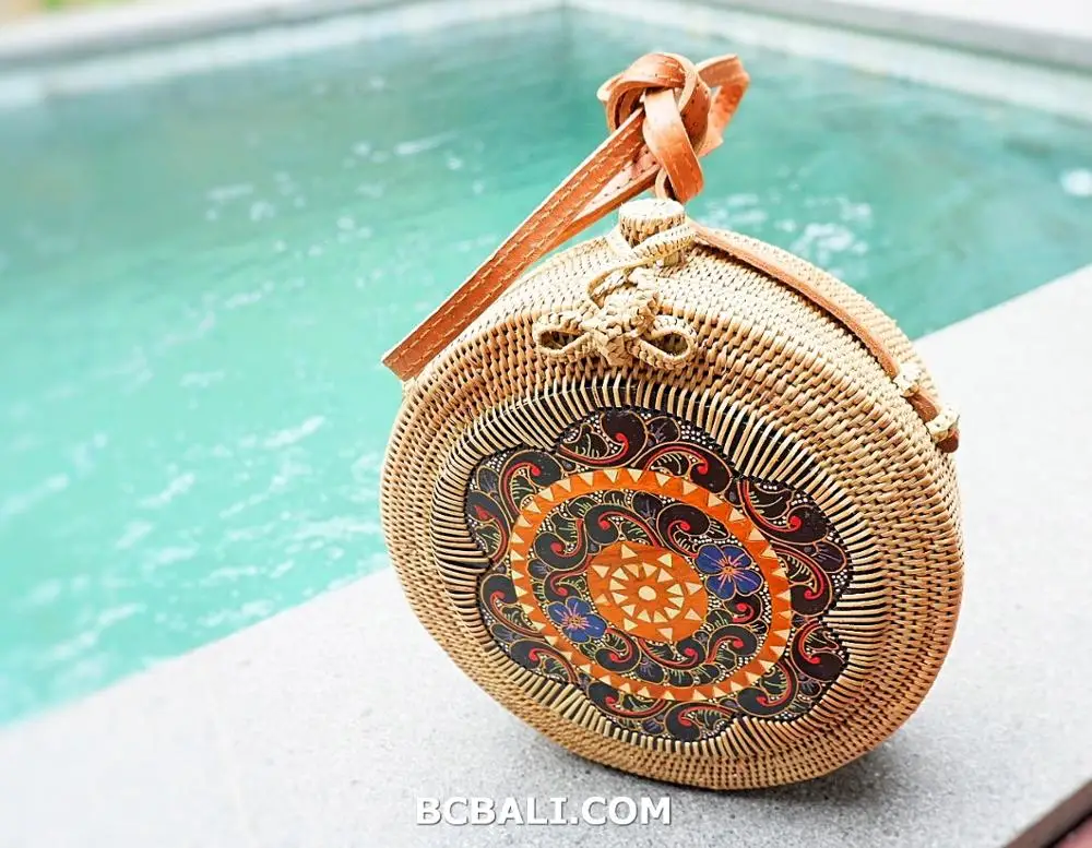 ORIGINAL PRODUCTS EXPORT QUALITY >> New Design Ethnic Straw Rattan Sling Bags Circle with Wooden Hand Carved Handmade Process