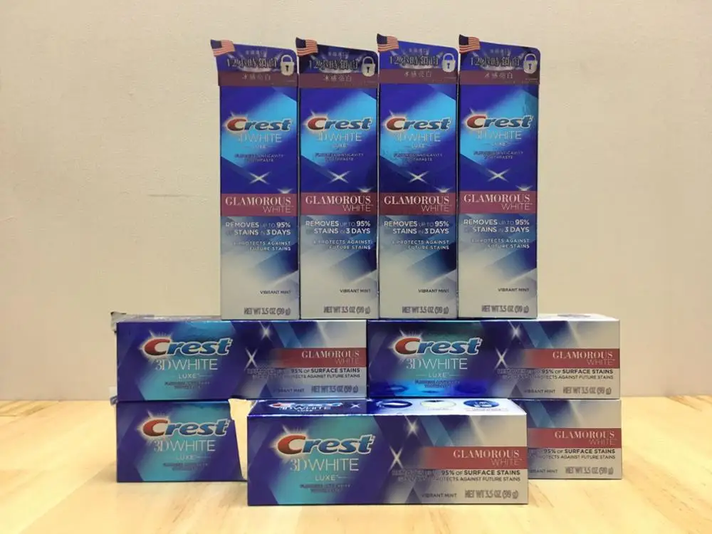 
Crest Toothpaste 3.5oz 3D White Vibrant Mint Luxe Glamorous White Whitening Strengthens enamel fluoride anticavity toothpaste 