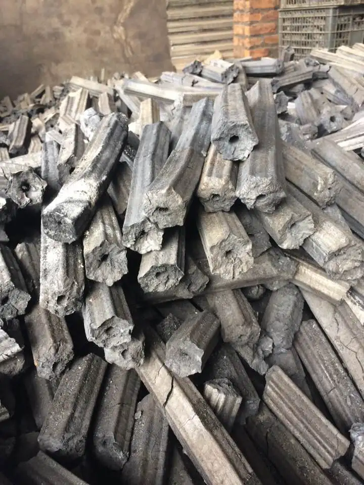 BEST QUALITY SAWDUST BRIQUETTES CHARCOAL FROM VIETNAM / BBQ CHARCOAL