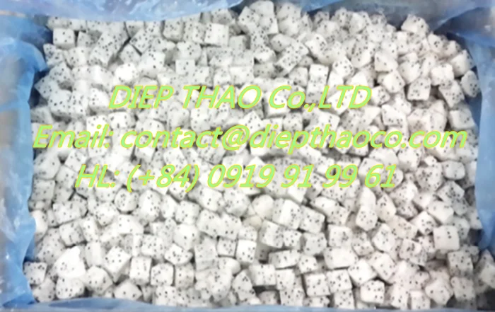 Dried dragon fruit taste crunchy or soft / dried red pitaya from Vietnam